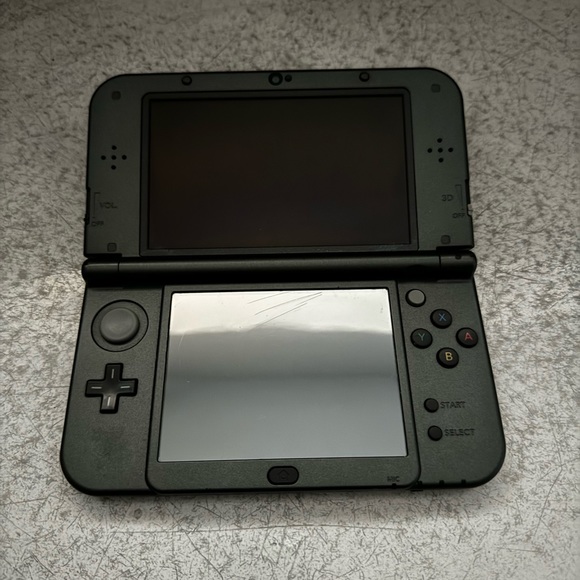 Nintendo 3DS XL *New* 2017 35GB
Pre-Loaded Pre-Installed (Luma3DS/HShop) - Picture 5 of 9
